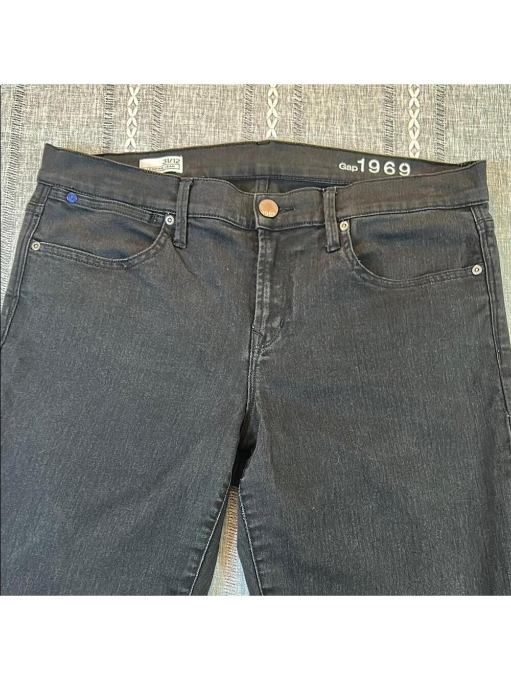 GAP Black Straight Leg Jeans Classic Style